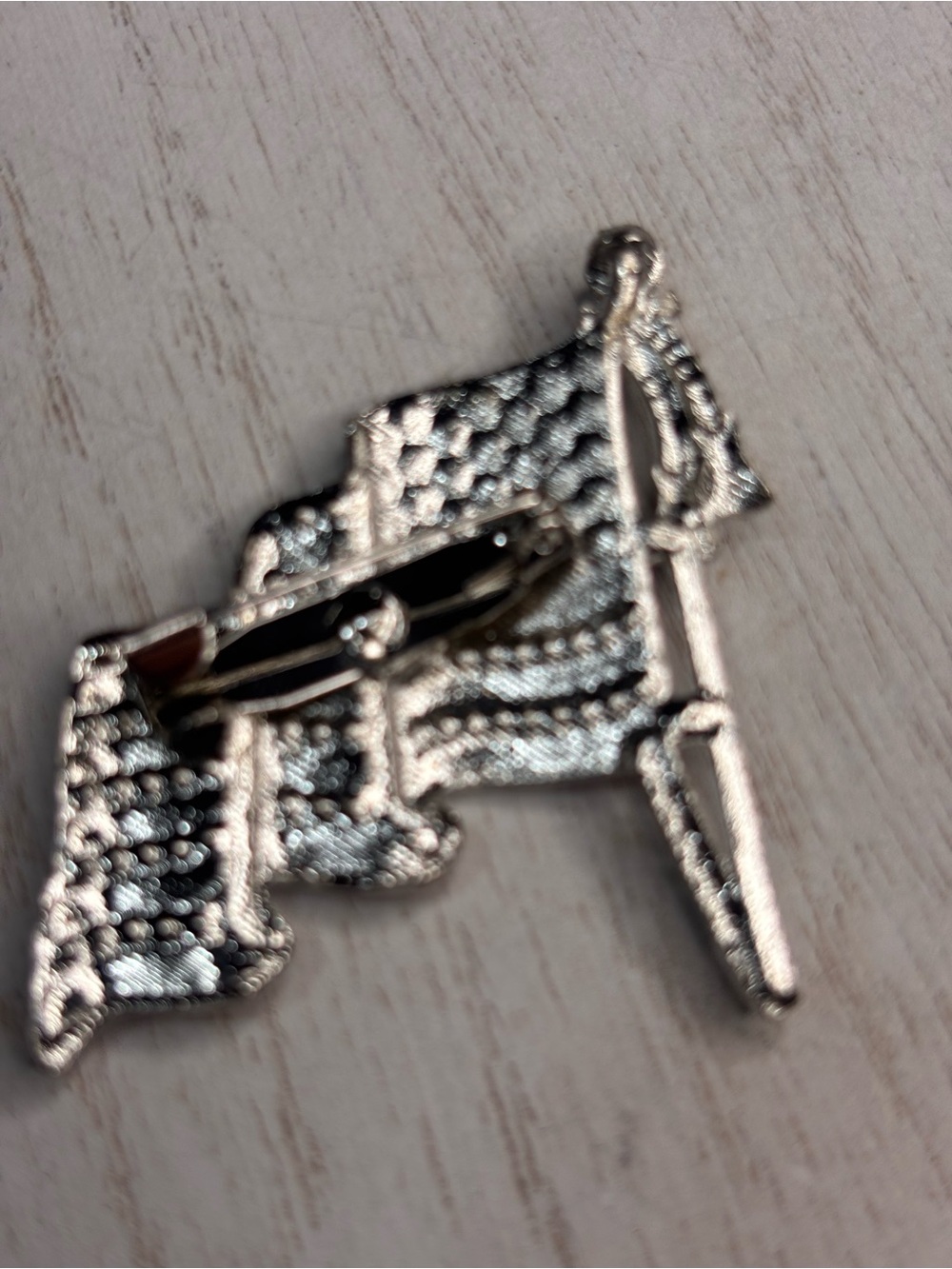 American Flag Rhinestone Brooch Pin - Picture 3 of 3
